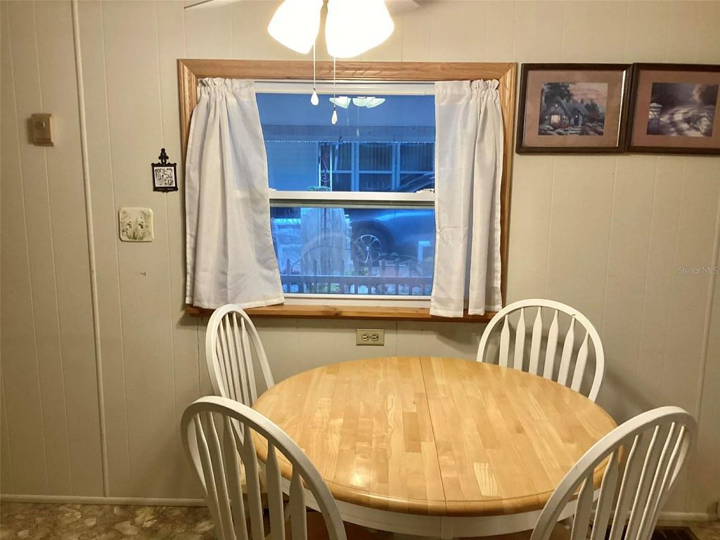 Image 5 of property listing at 38618 REMORA AVENUE 92, Zephyrhills, FL 33542