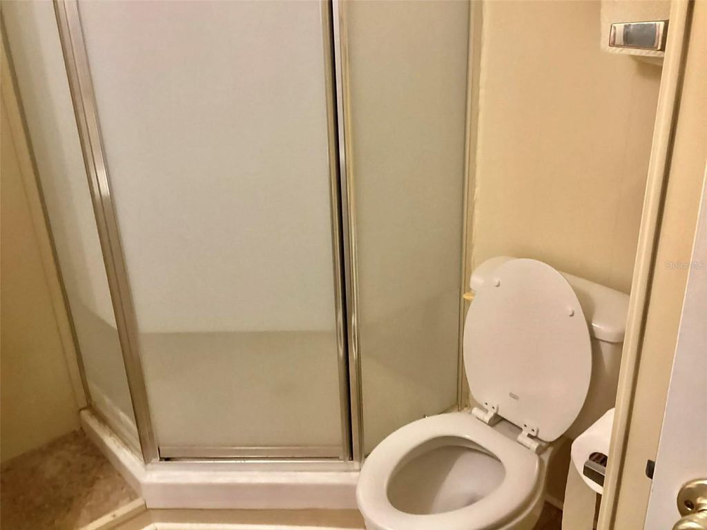 Image 9 of property listing at 38618 REMORA AVENUE 92, Zephyrhills, FL 33542