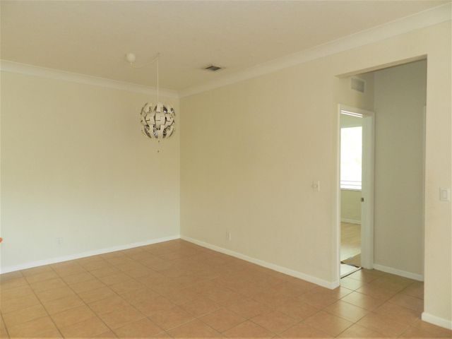 3569 Forest Hill Boulevard 108, Palm Springs, FL 33406