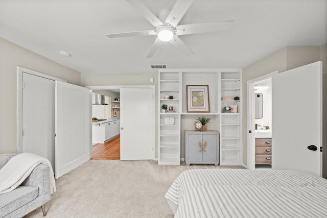 36 Lupine Way, Sacramento, CA 95819