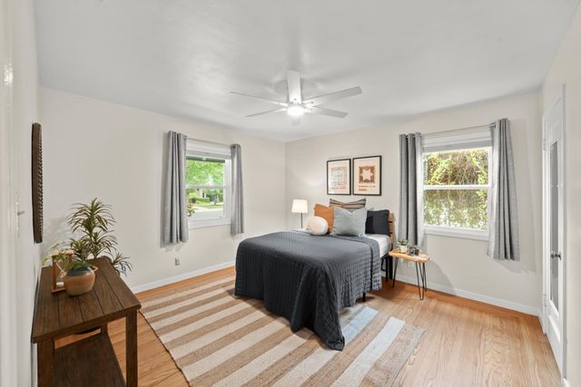36 Lupine Way, Sacramento, CA 95819