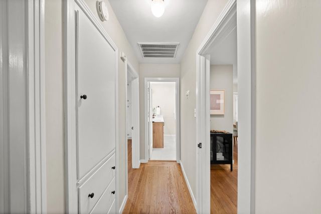 36 Lupine Way, Sacramento, CA 95819