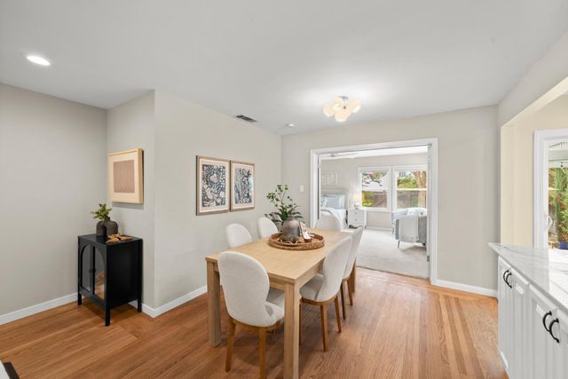 36 Lupine Way, Sacramento, CA 95819