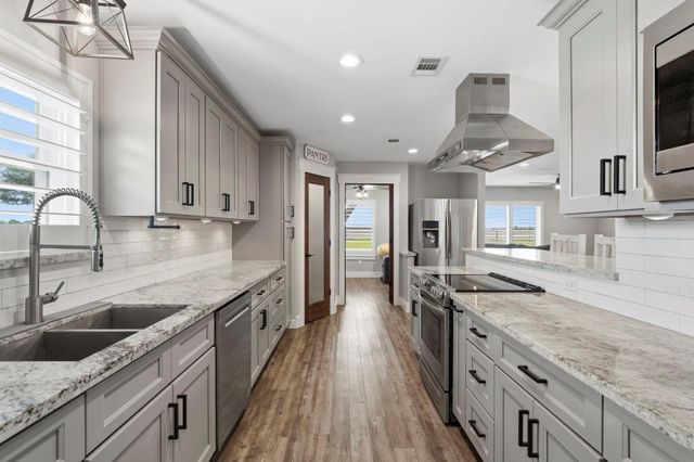 15308 Hubenak, Needville, TX 77461