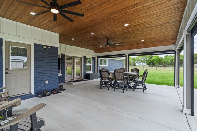 15308 Hubenak, Needville, TX 77461