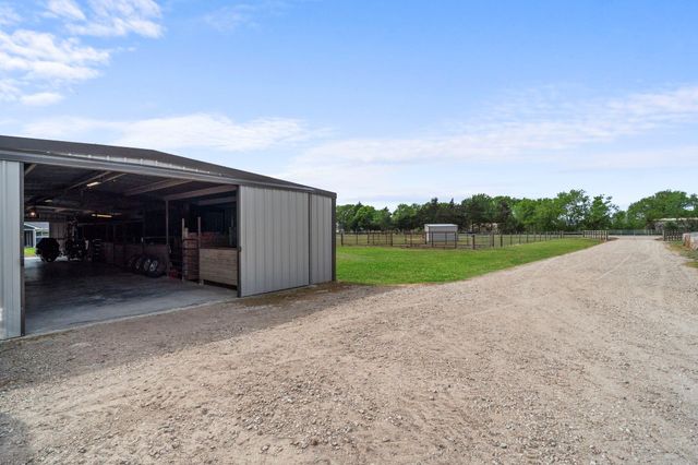 15308 Hubenak, Needville, TX 77461