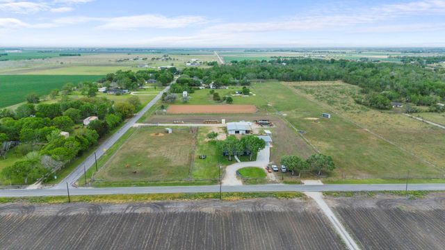 15308 Hubenak, Needville, TX 77461