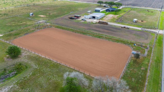 15308 Hubenak, Needville, TX 77461