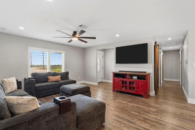15308 Hubenak, Needville, TX 77461