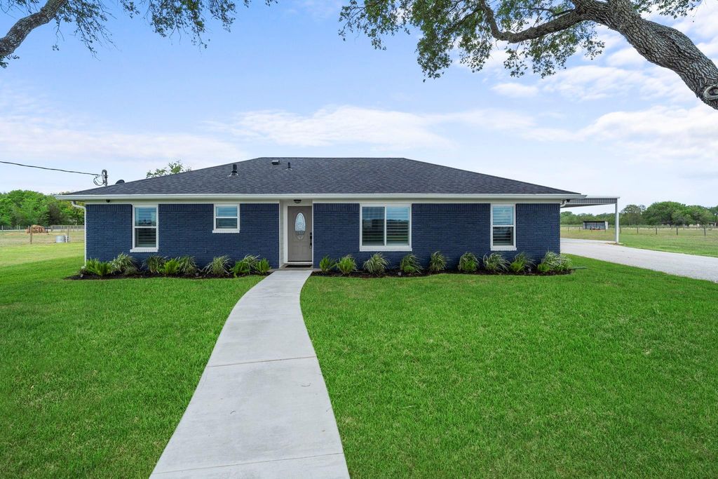15308 Hubenak, Needville, TX 77461