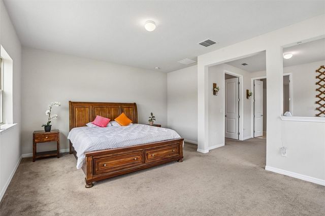 11032 SUNDRIFT DRIVE, Tampa, FL 33647