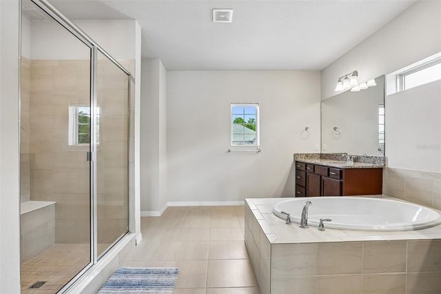 11032 SUNDRIFT DRIVE, Tampa, FL 33647