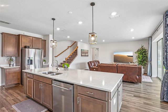 11032 SUNDRIFT DRIVE, Tampa, FL 33647