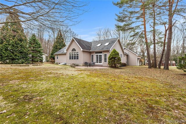 8367 Cherry Lane, Eden, NY 14057