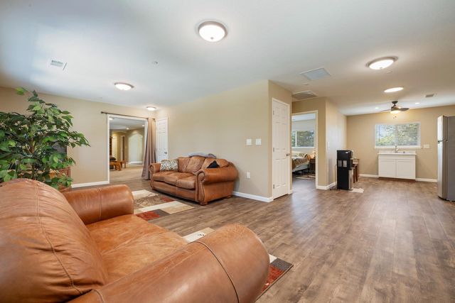 1255 Root Rd, Modesto, CA 95357