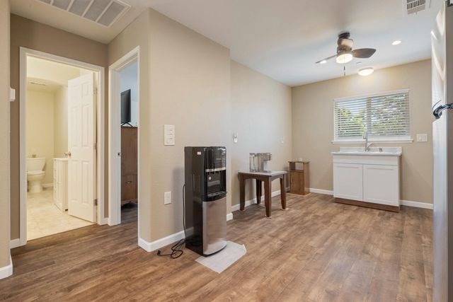 1255 Root Rd, Modesto, CA 95357