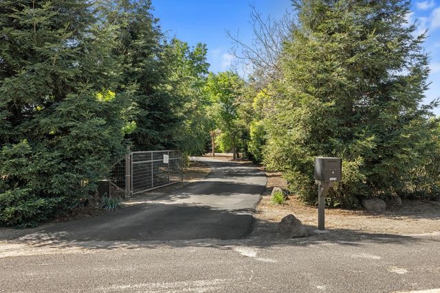 1255 Root Rd, Modesto, CA 95357