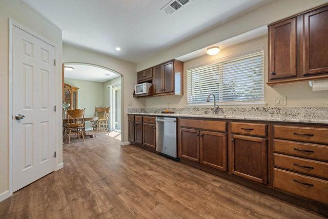 1255 Root Rd, Modesto, CA 95357