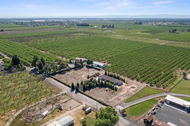 1255 Root Rd, Modesto, CA 95357