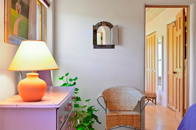440 Los Pinos Road, Santa Fe, NM 87507