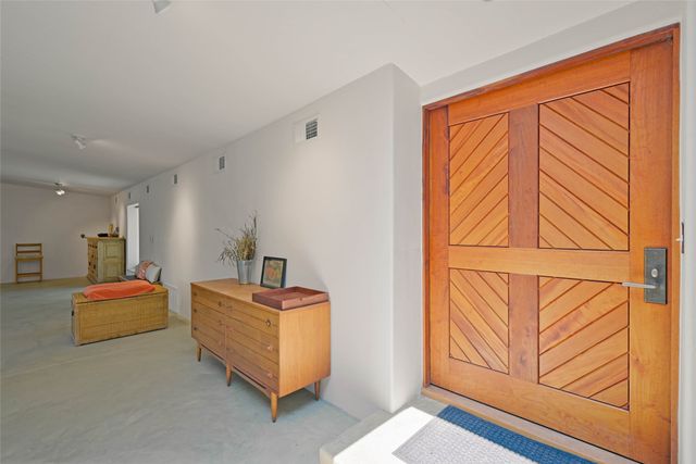 440 Los Pinos Road, Santa Fe, NM 87507