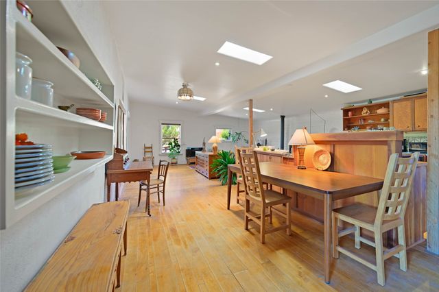 440 Los Pinos Road, Santa Fe, NM 87507