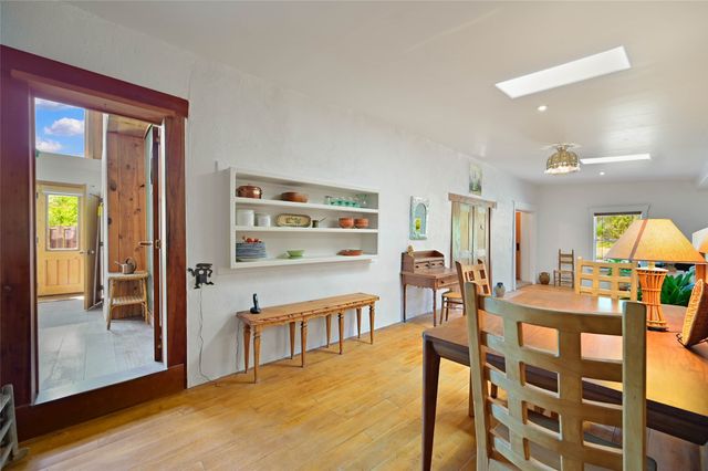 440 Los Pinos Road, Santa Fe, NM 87507