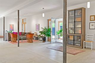 440 Los Pinos Road, Santa Fe, NM 87507