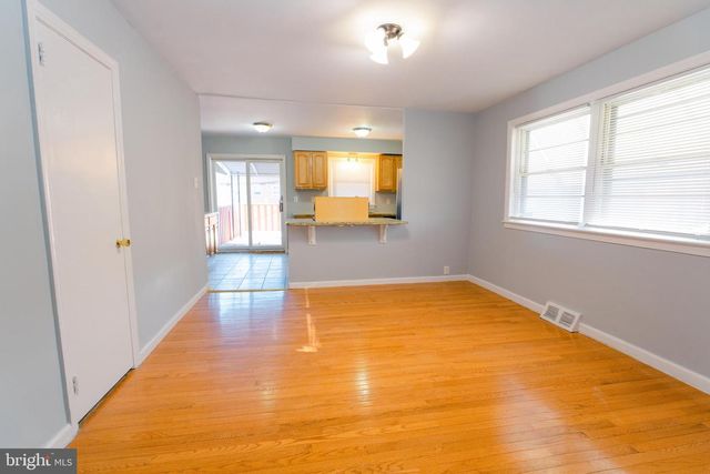 7701 E ROOSEVELT BLVD, Philadelphia, PA 19152