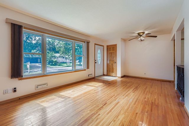 341 109th Avenue NW, Coon Rapids, MN 55448