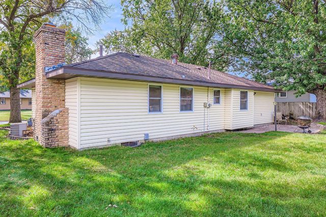 341 109th Avenue NW, Coon Rapids, MN 55448