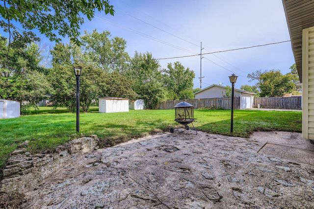 341 109th Avenue NW, Coon Rapids, MN 55448