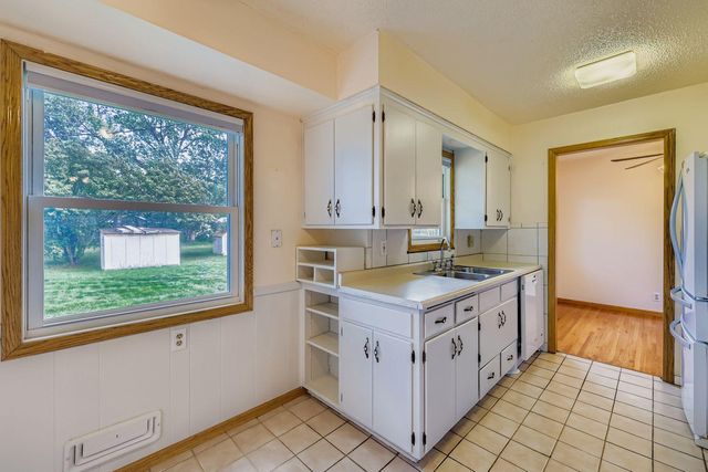 341 109th Avenue NW, Coon Rapids, MN 55448