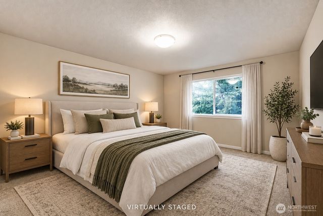 2063 S 263rd Street, Des Moines, WA 98198