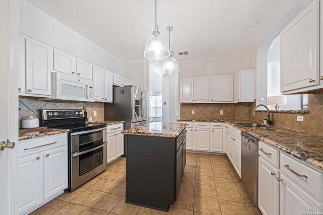 104 Yeager Circle, Cibolo, TX 78108