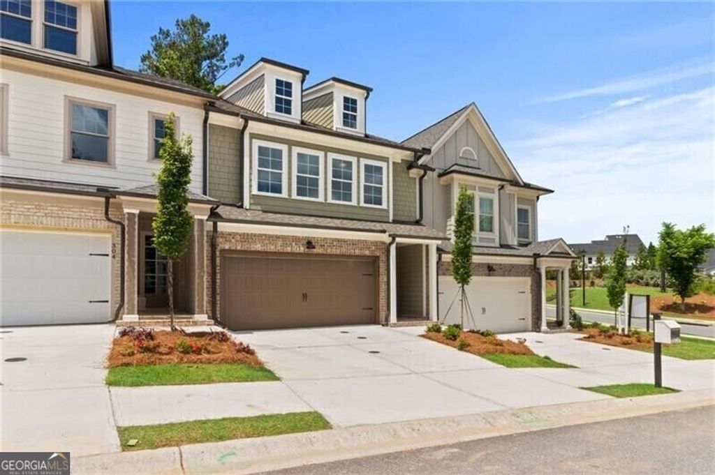 302 North Rampart Street, Canton, GA 30114 — exterior