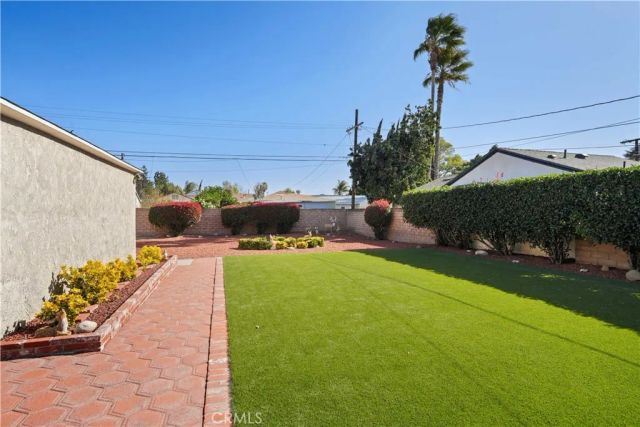 7542 Gaviota, Van Nuys, CA 91406