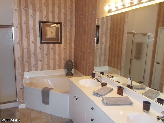 2444 Ravenna BLVD 202, Naples, FL 34109