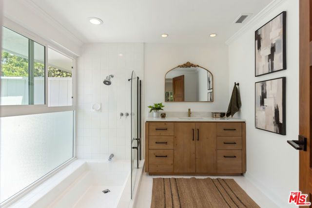 5071 Shirley Avenue, Tarzana (los Angeles), CA 91356