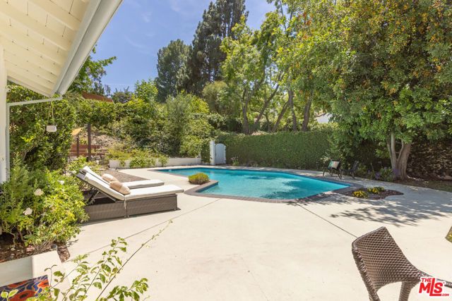 5071 Shirley Avenue, Tarzana (los Angeles), CA 91356