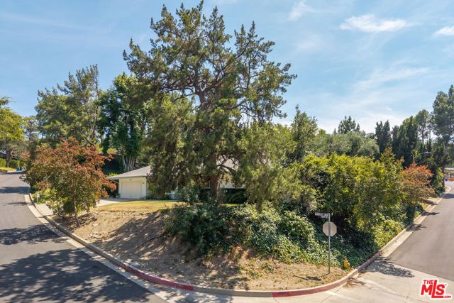 5071 Shirley Avenue, Tarzana (los Angeles), CA 91356