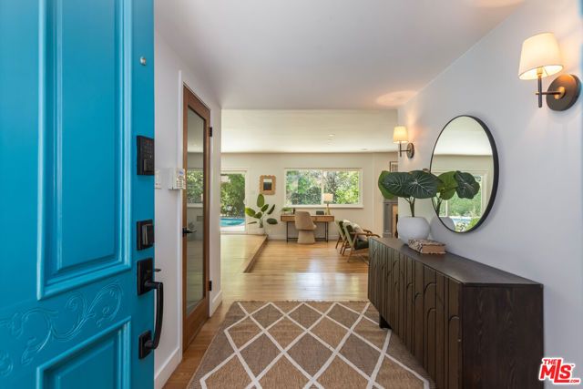 5071 Shirley Avenue, Tarzana (los Angeles), CA 91356