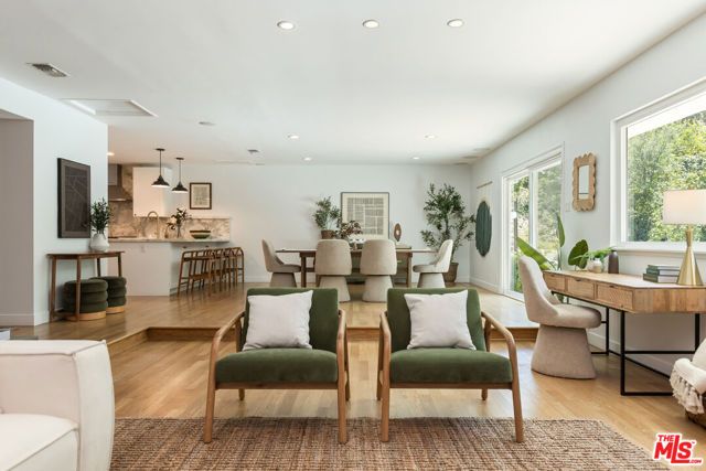 5071 Shirley Avenue, Tarzana (los Angeles), CA 91356