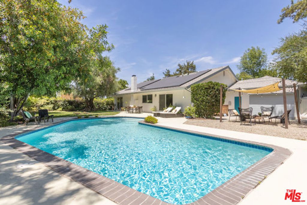 5071 Shirley Avenue, Tarzana (los Angeles), CA 91356