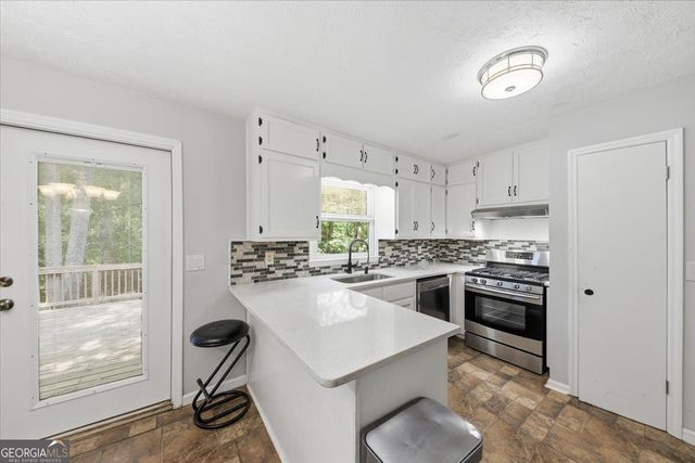 2845 Sardis Drive, Buford, GA 30519