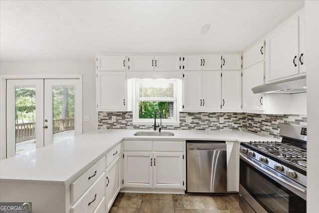 2845 Sardis Drive, Buford, GA 30519