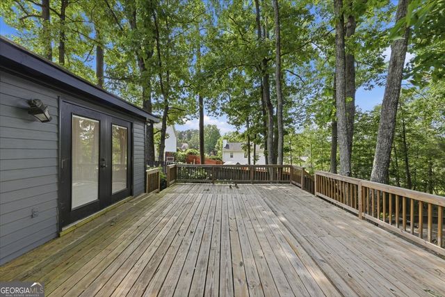 2845 Sardis Drive, Buford, GA 30519