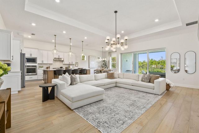10888 Stellar Circle, Palm Beach Gardens, FL 33412