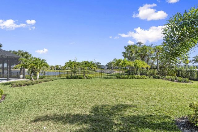 10888 Stellar Circle, Palm Beach Gardens, FL 33412