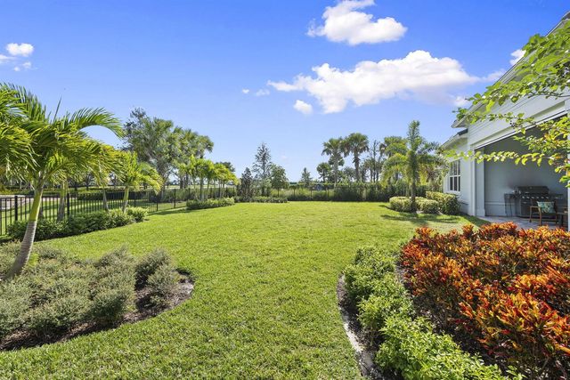 10888 Stellar Circle, Palm Beach Gardens, FL 33412